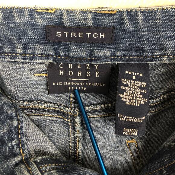 Liz Claiborne Size Petite 6 Stretch Crazy Horse Denim Jeans 5-Pocket Button Zip - Picture 4 of 5
